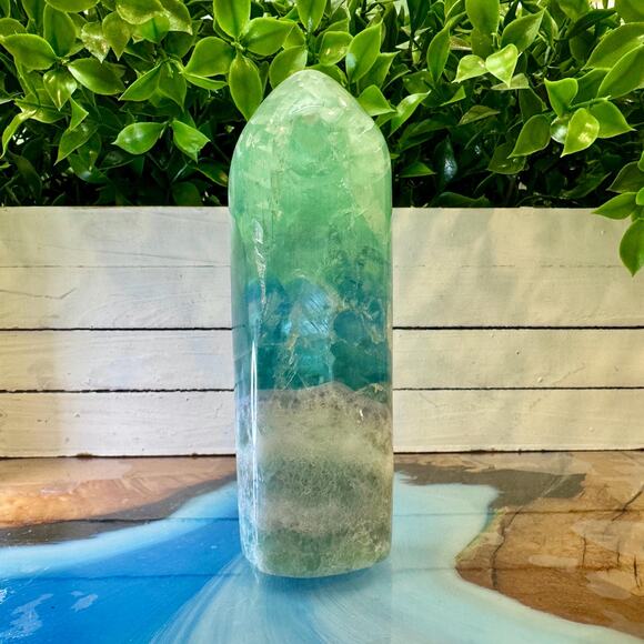 Feather Fluorite Polished Tower 640g 140mm Mexico Crystal Display - Picture 3 of 3